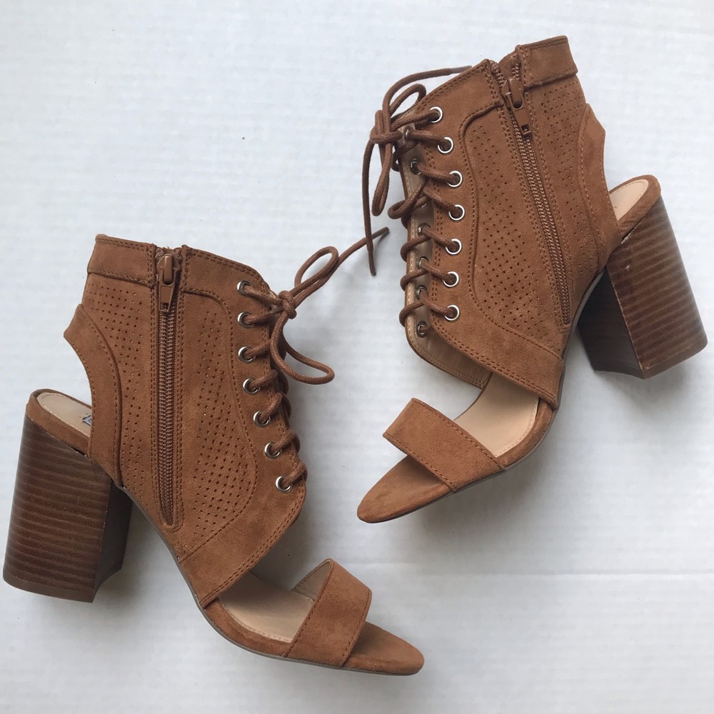 🌟NWOT🌟 Steve Madden Suede Platform Heel Sandals